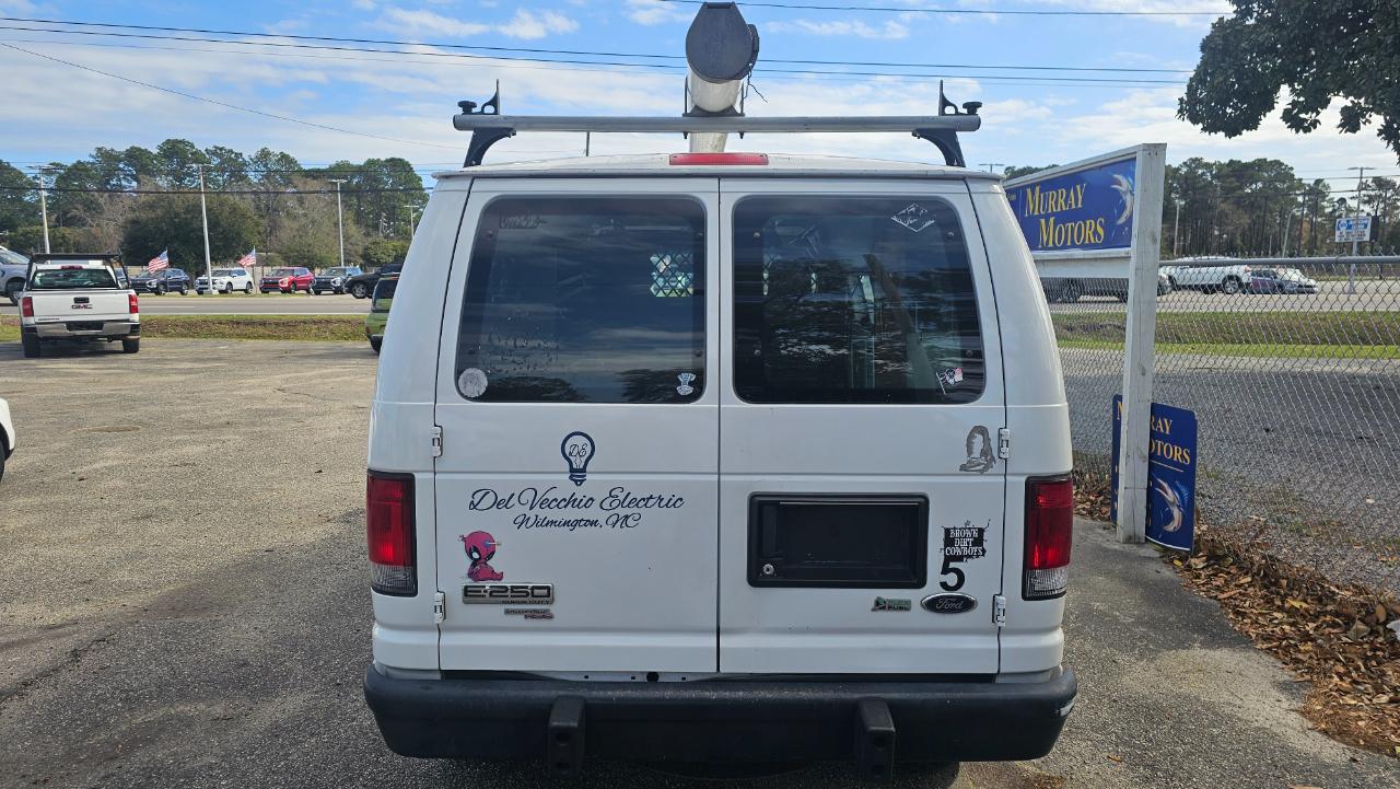 Ford Econoline E-250 2014