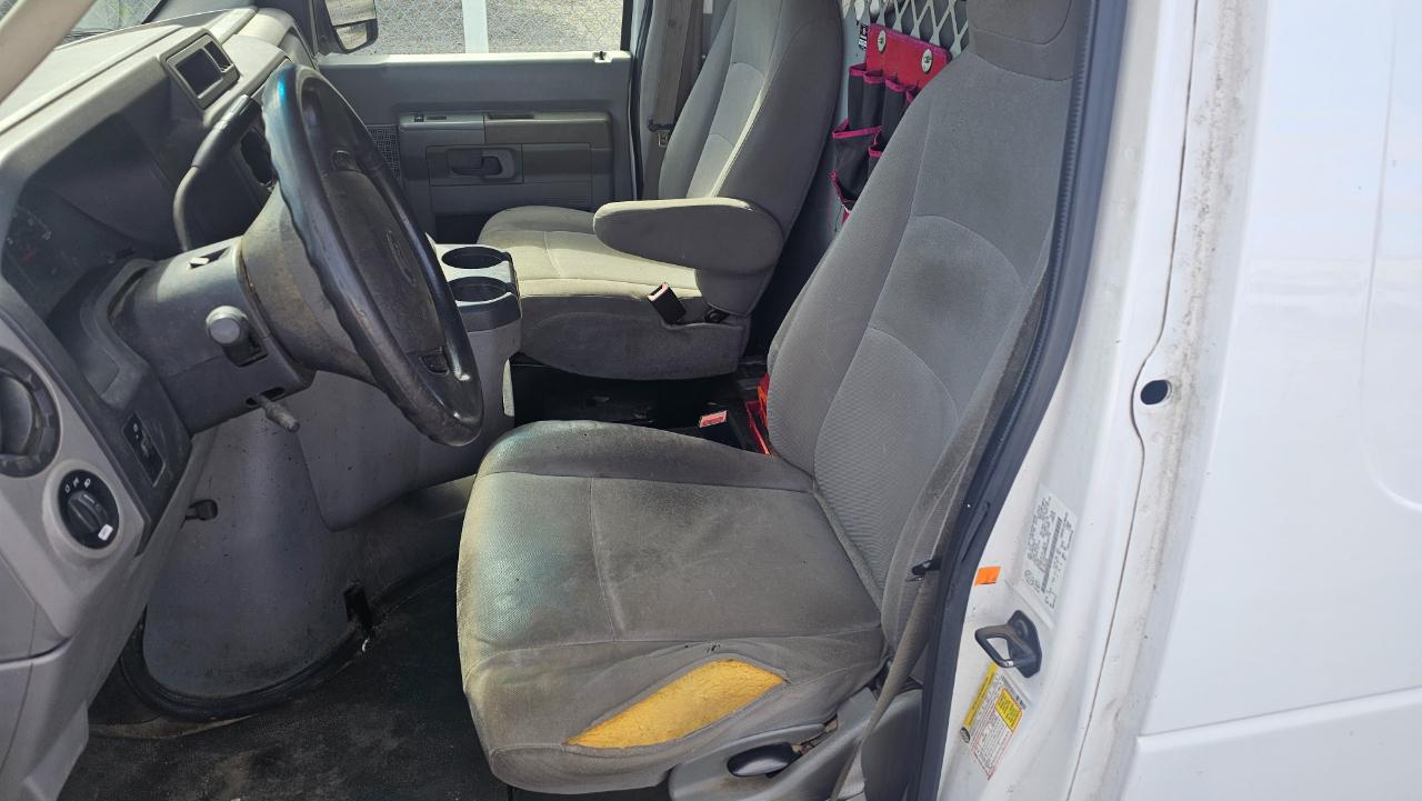 Ford Econoline E-250 2014