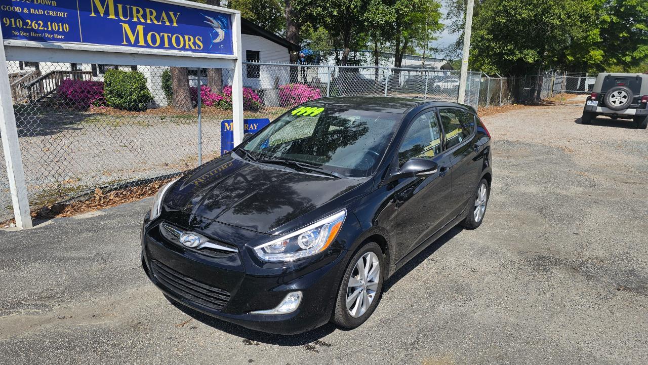 Hyundai Accent SE 5-Door 2014