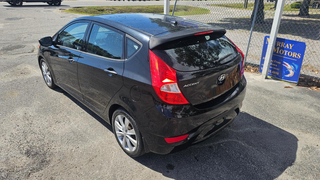Hyundai Accent SE 5-Door 2014