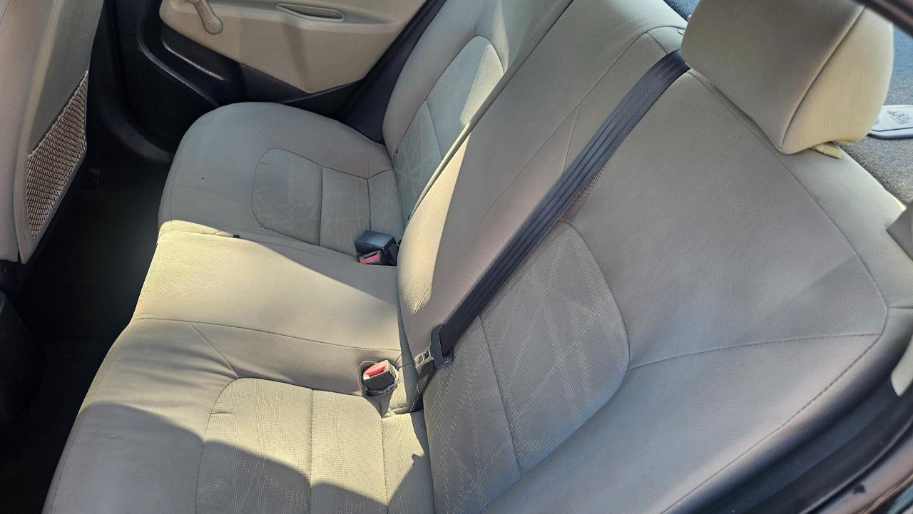 Kia Rio LX 2015
