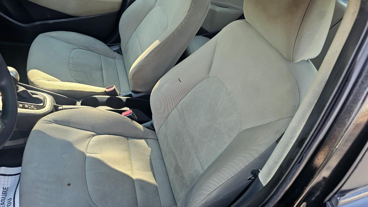 Kia Rio LX 2015