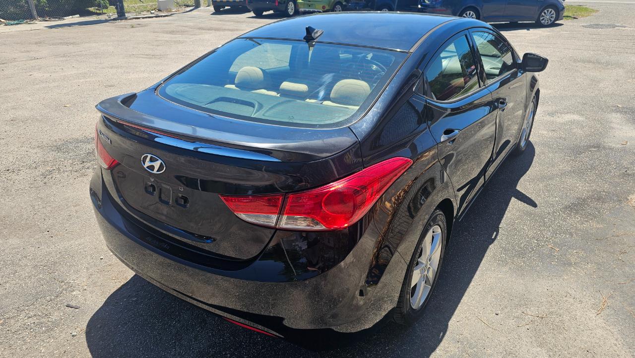Hyundai Elantra Limited 2013