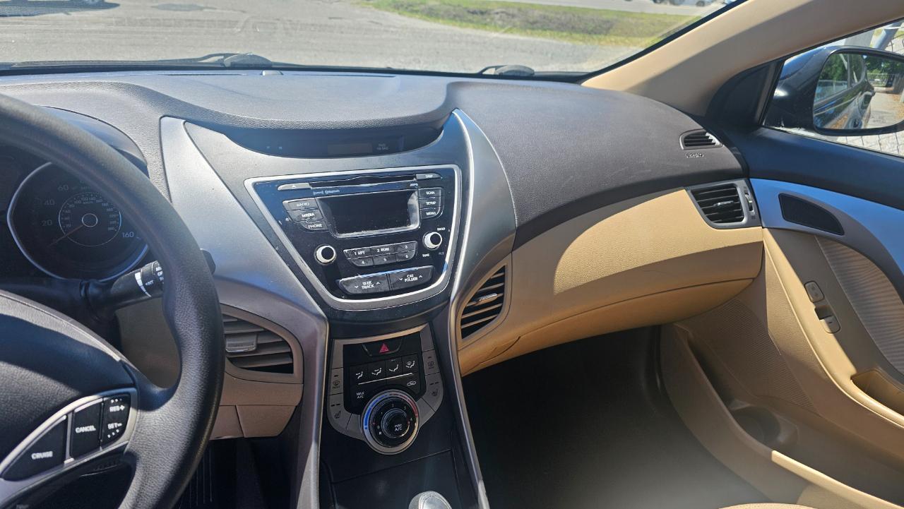 Hyundai Elantra Limited 2013