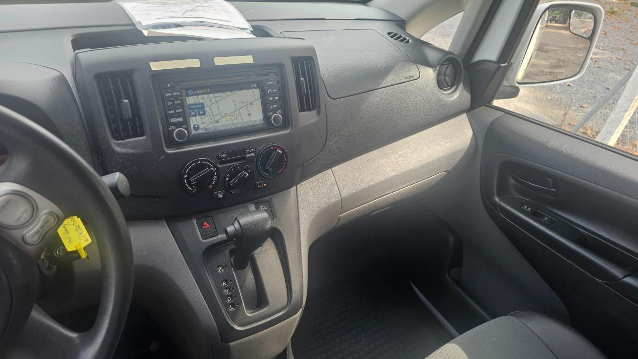 Nissan NV200 SV 2015