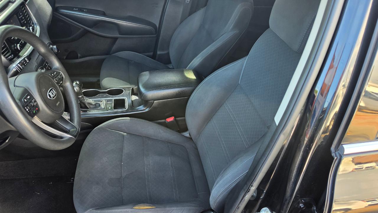 Kia Sorento L 2WD 2017
