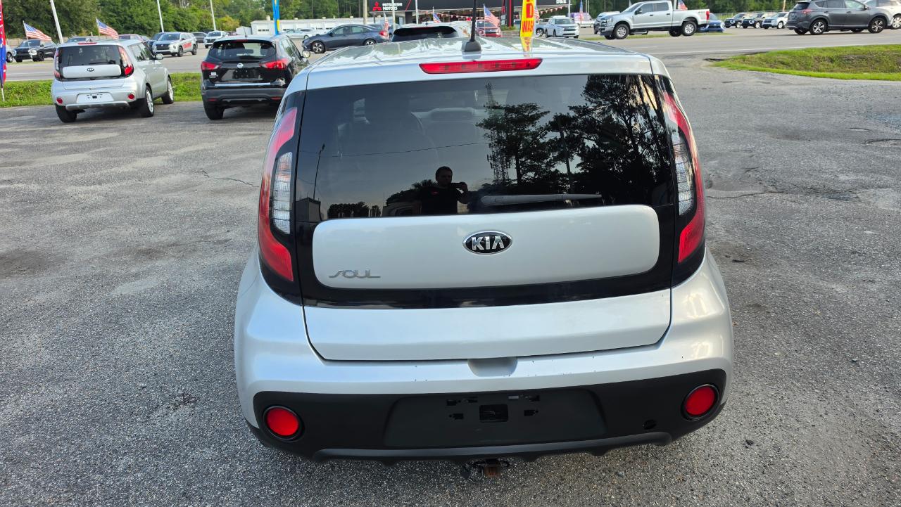 Kia Soul Base 6M 2017