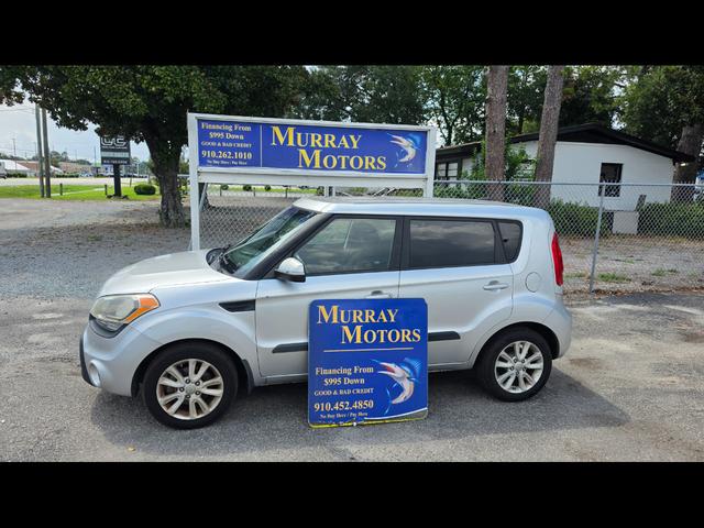 Silver 2013 Kia Soul Wagon Front-Wheel Drive Automatic