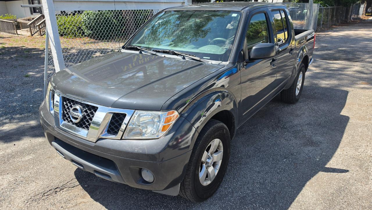 Nissan Frontier photo 2
