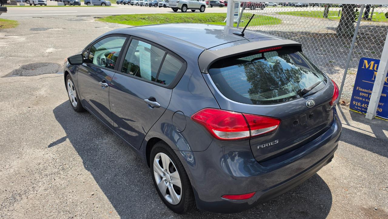 Kia Forte 5-Door LX 2016