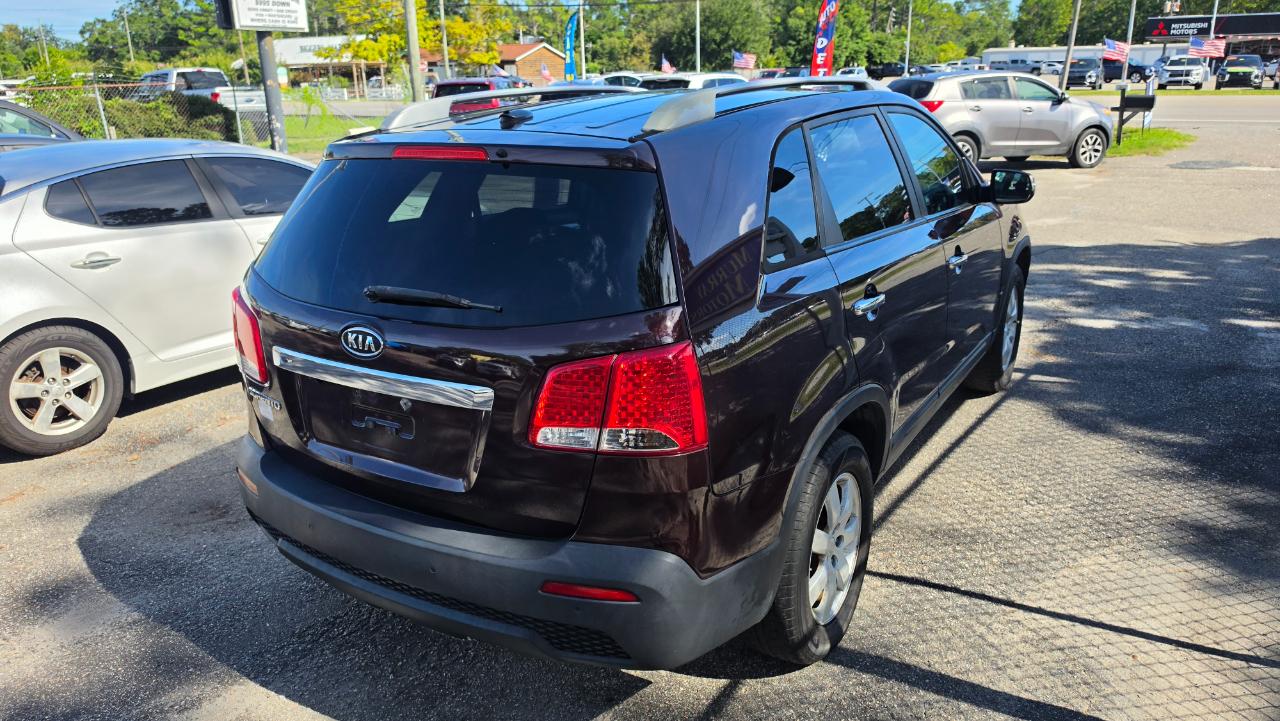 Kia Sorento LX 2WD 2011