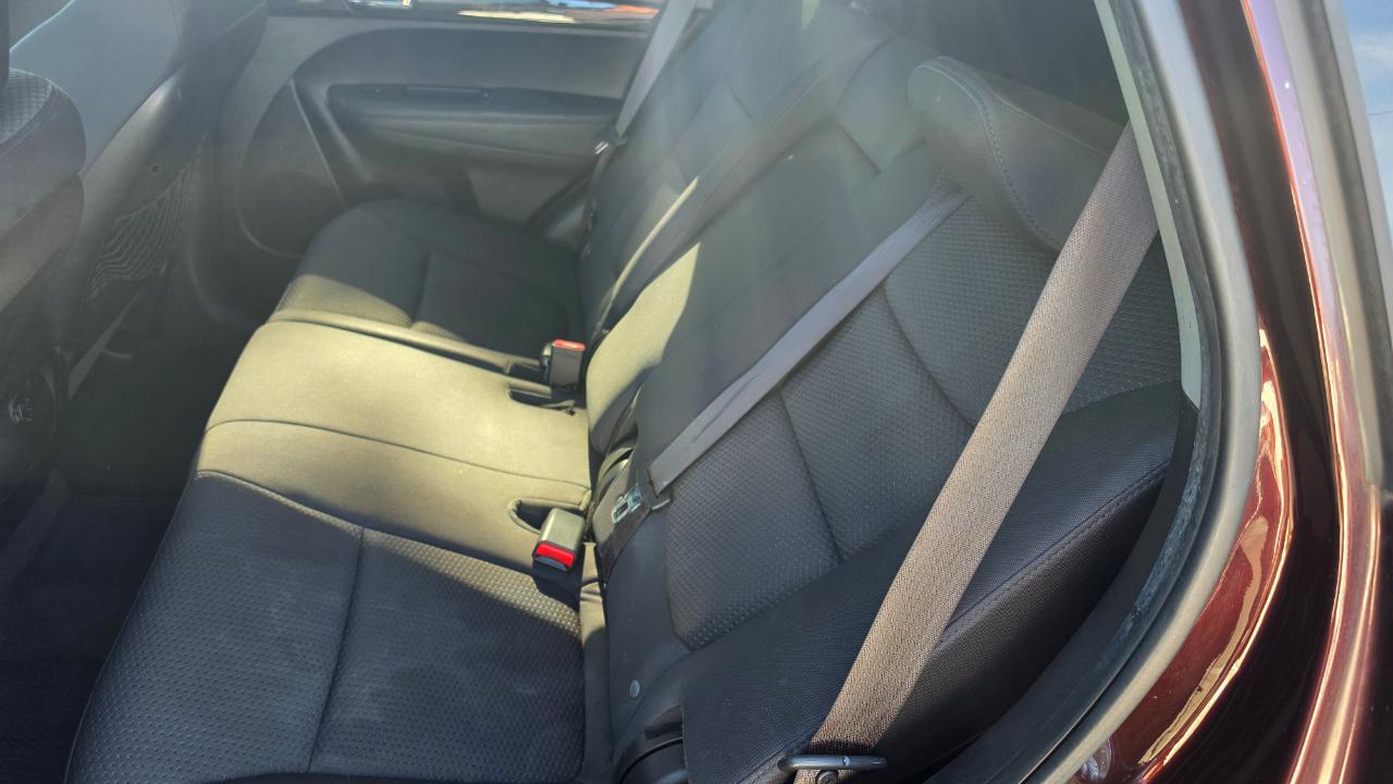 Kia Sorento LX 2WD 2011