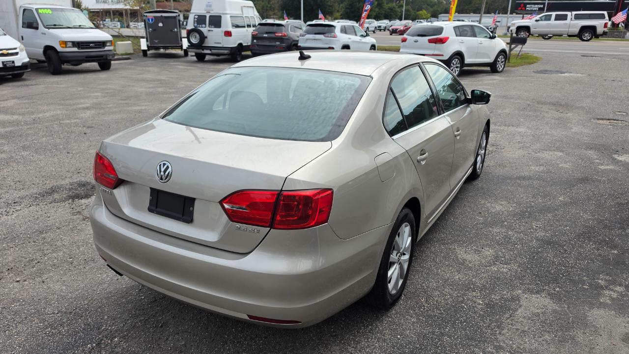Volkswagen Jetta SE 2013