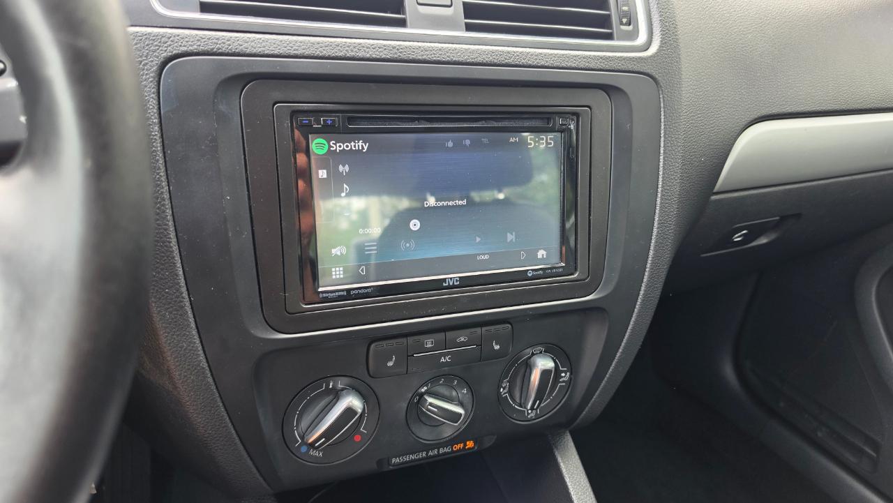 Volkswagen Jetta SE 2013