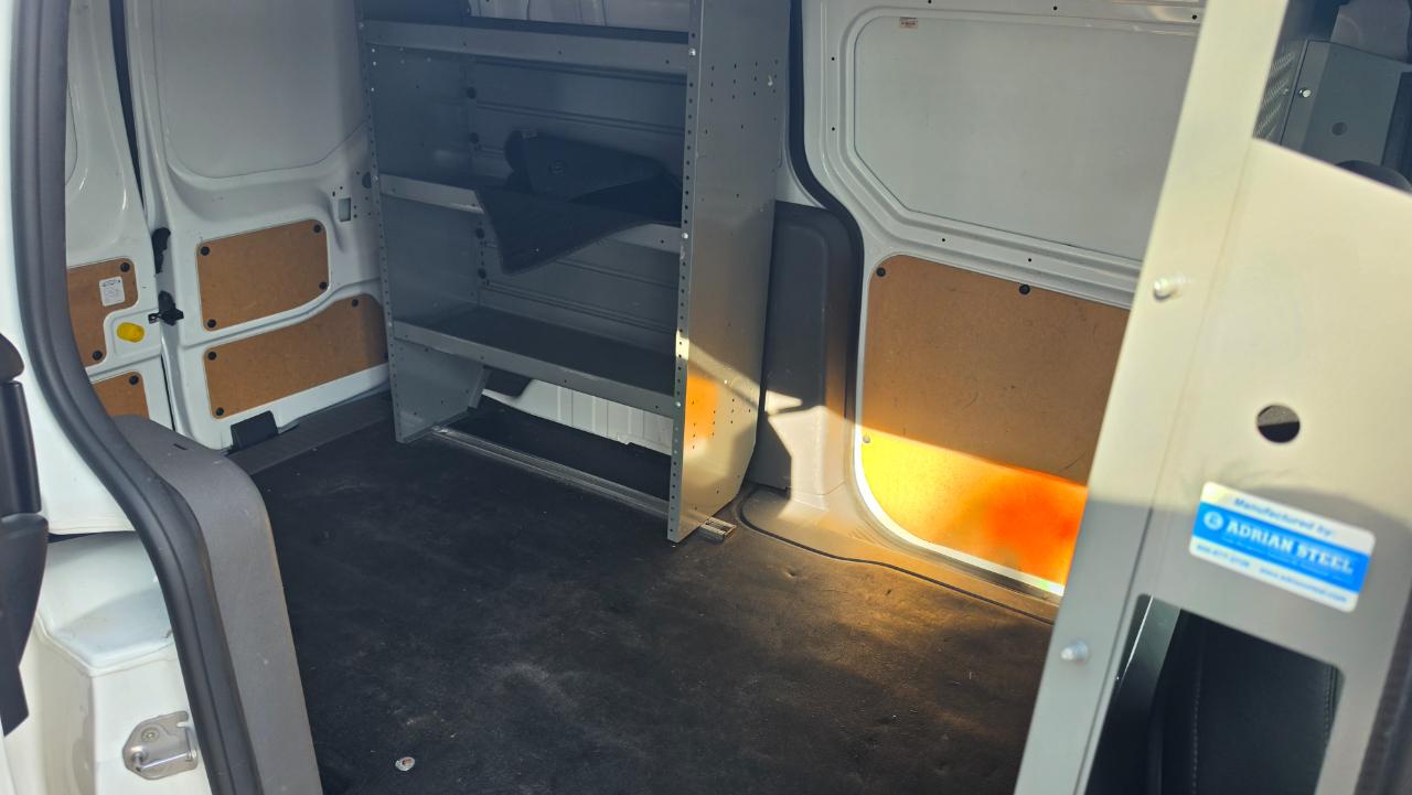 Ford Transit Connect photo 8
