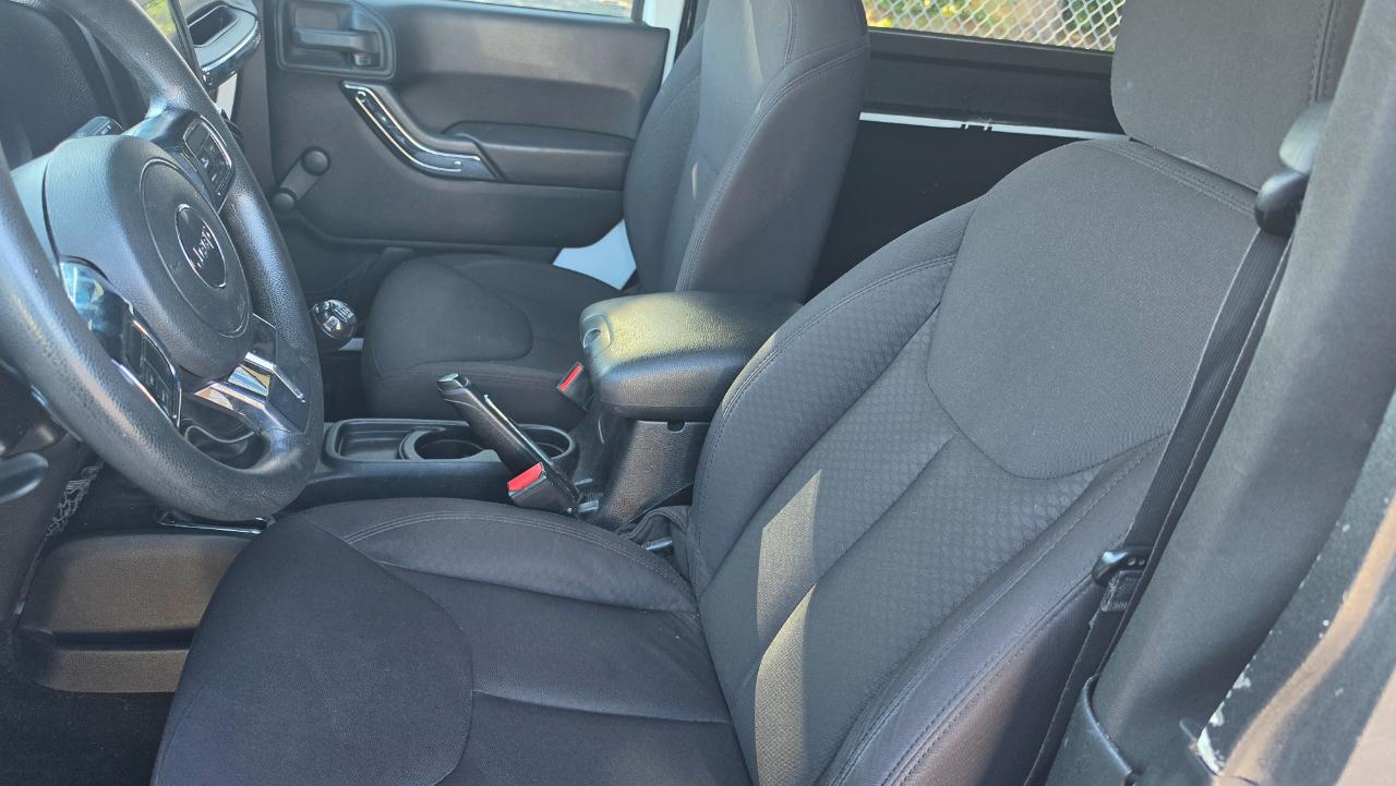 Jeep Wrangler Sport 4WD 2014