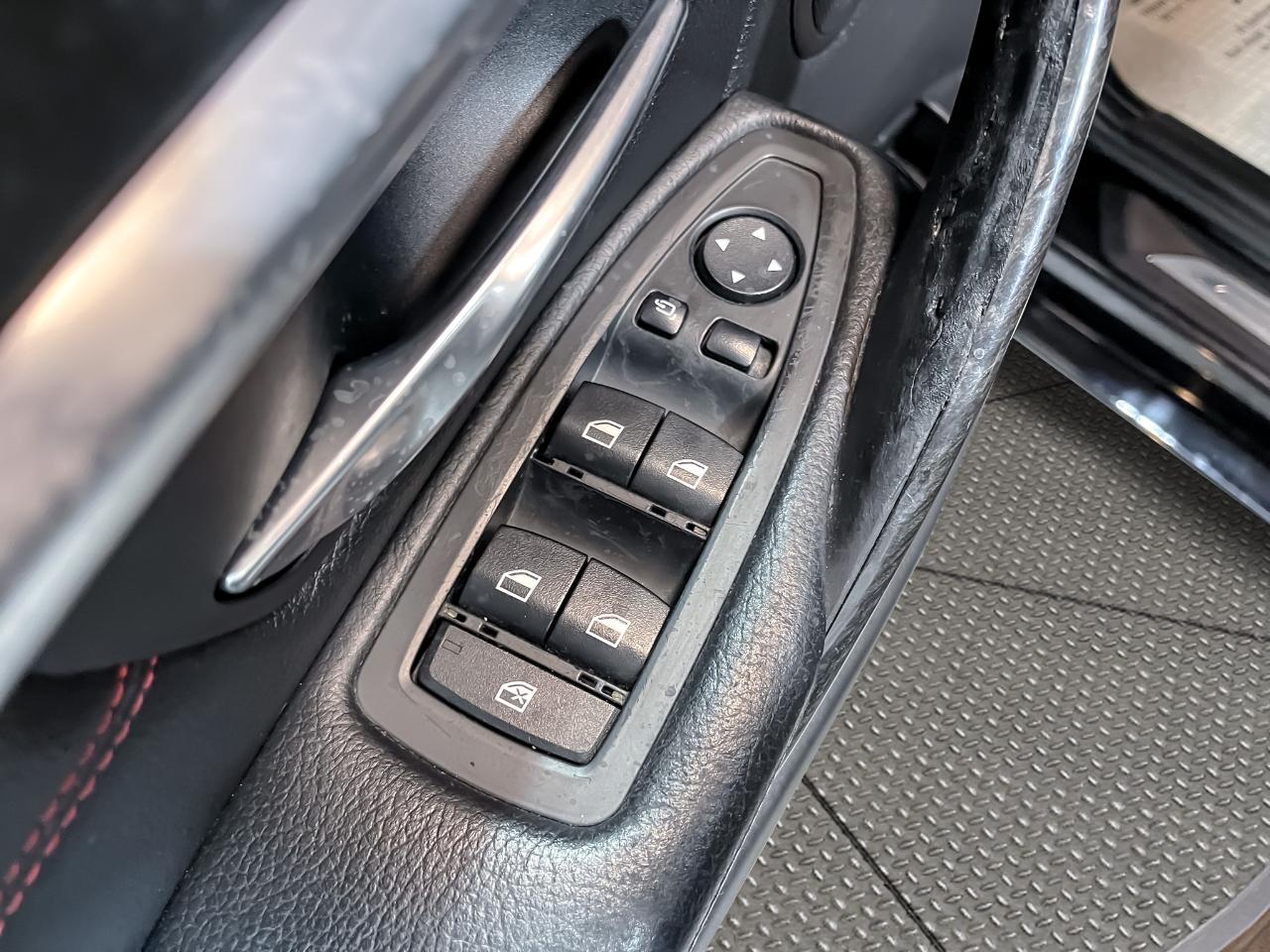 BMW 3 Series 4dr Sdn 328i xDrive AWD SULEV 2016