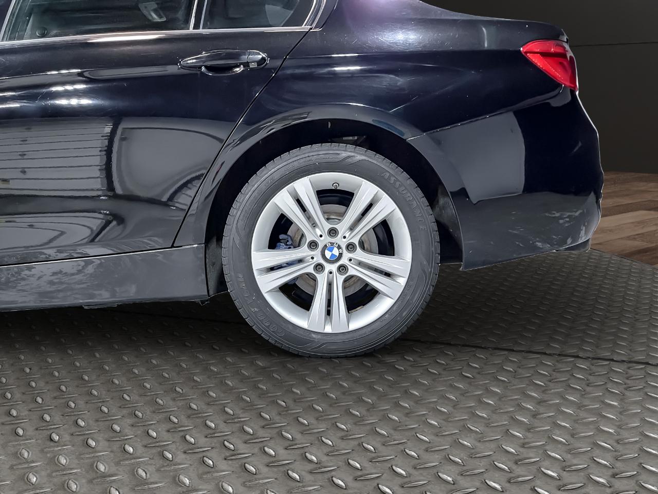 BMW 3 Series 4dr Sdn 328i xDrive AWD SULEV 2016