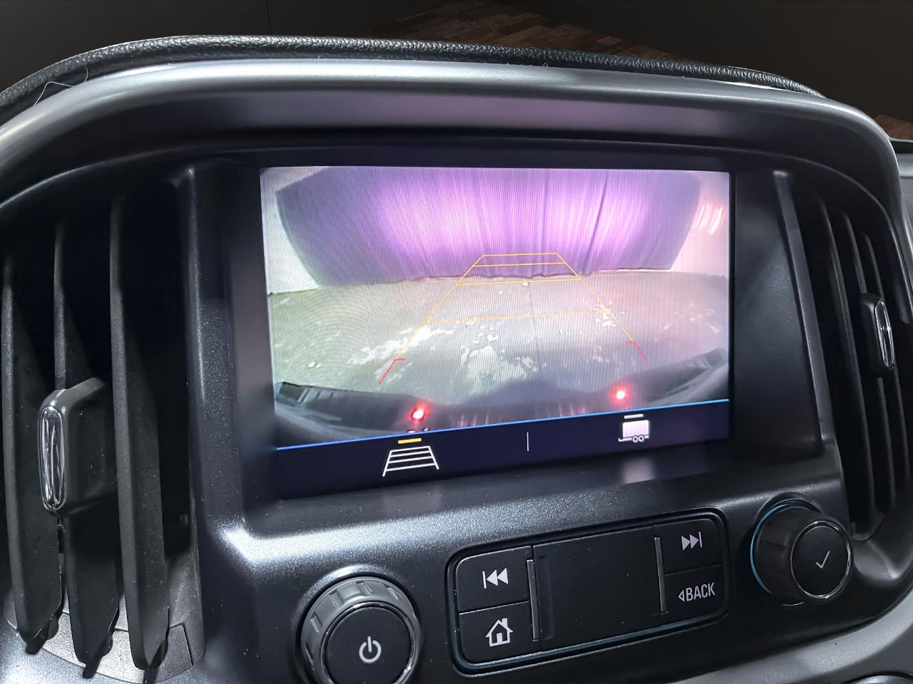 Chevrolet Colorado 4WD Crew Cab 141" LT 2022