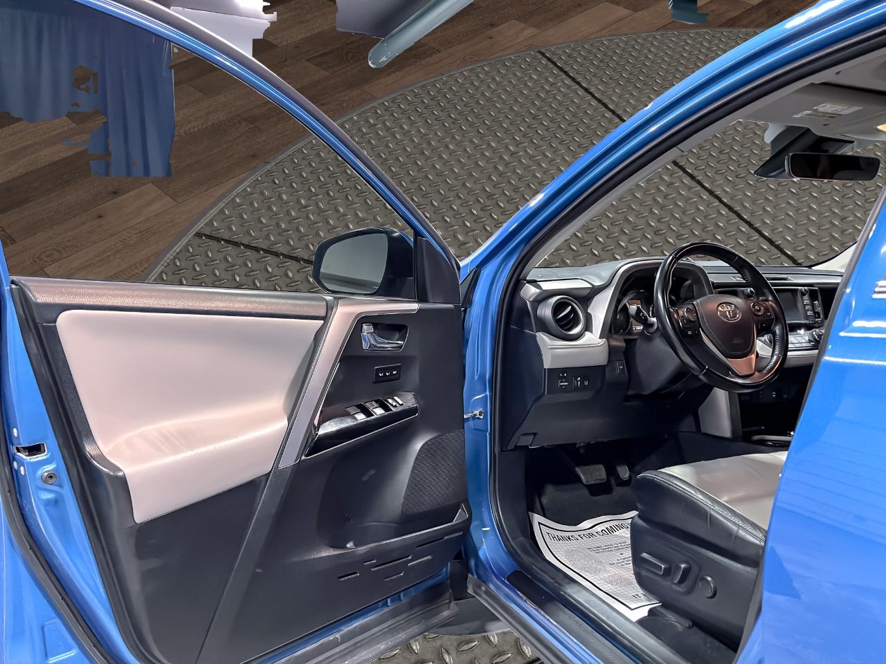 Toyota RAV4 Hybrid AWD 4dr Limited (Natl) 2016