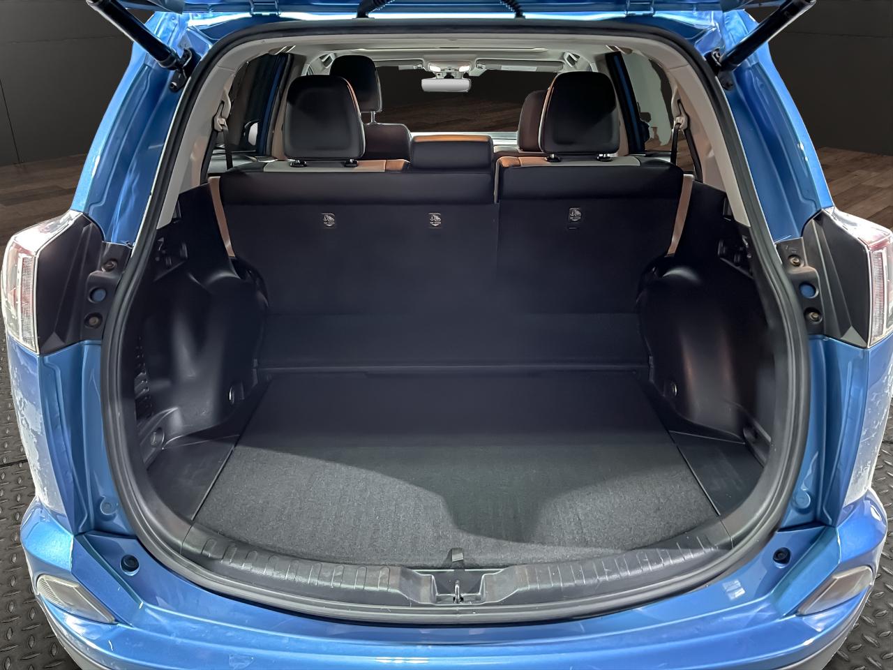 Toyota RAV4 Hybrid AWD 4dr Limited (Natl) 2016