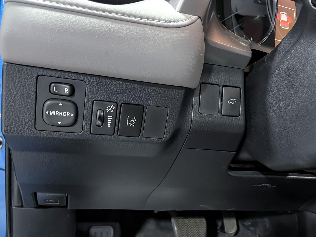 Toyota RAV4 Hybrid AWD 4dr Limited (Natl) 2016