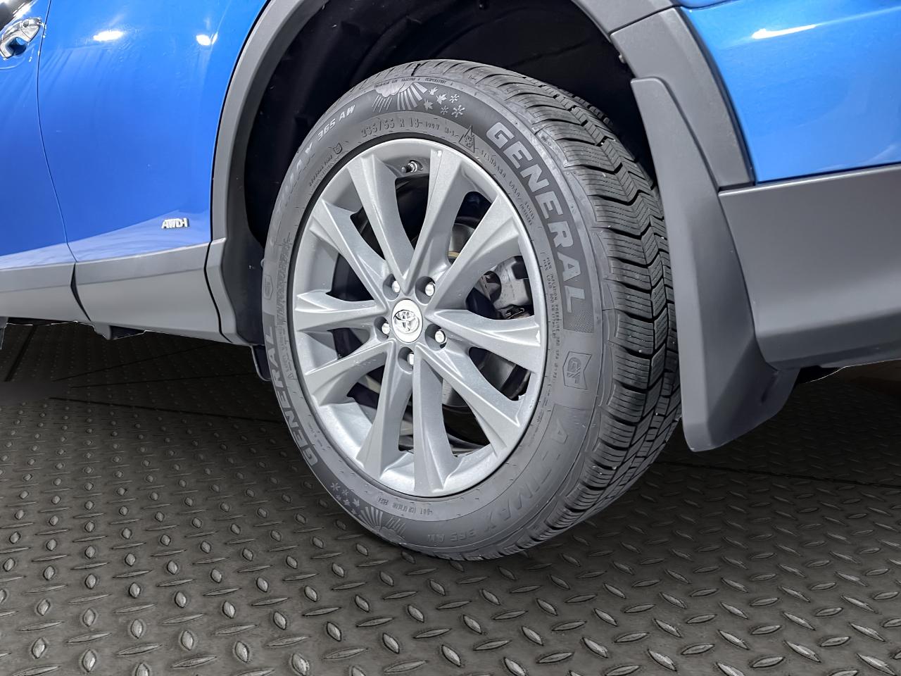 Toyota RAV4 Hybrid AWD 4dr Limited (Natl) 2016