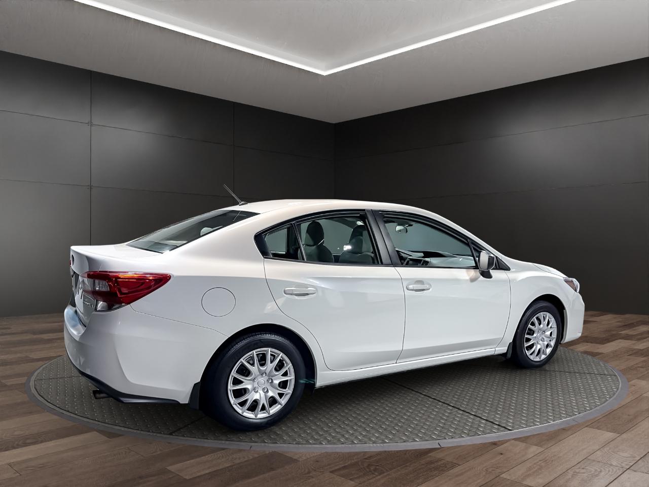 Subaru Impreza 2.0i 4-door CVT 2019