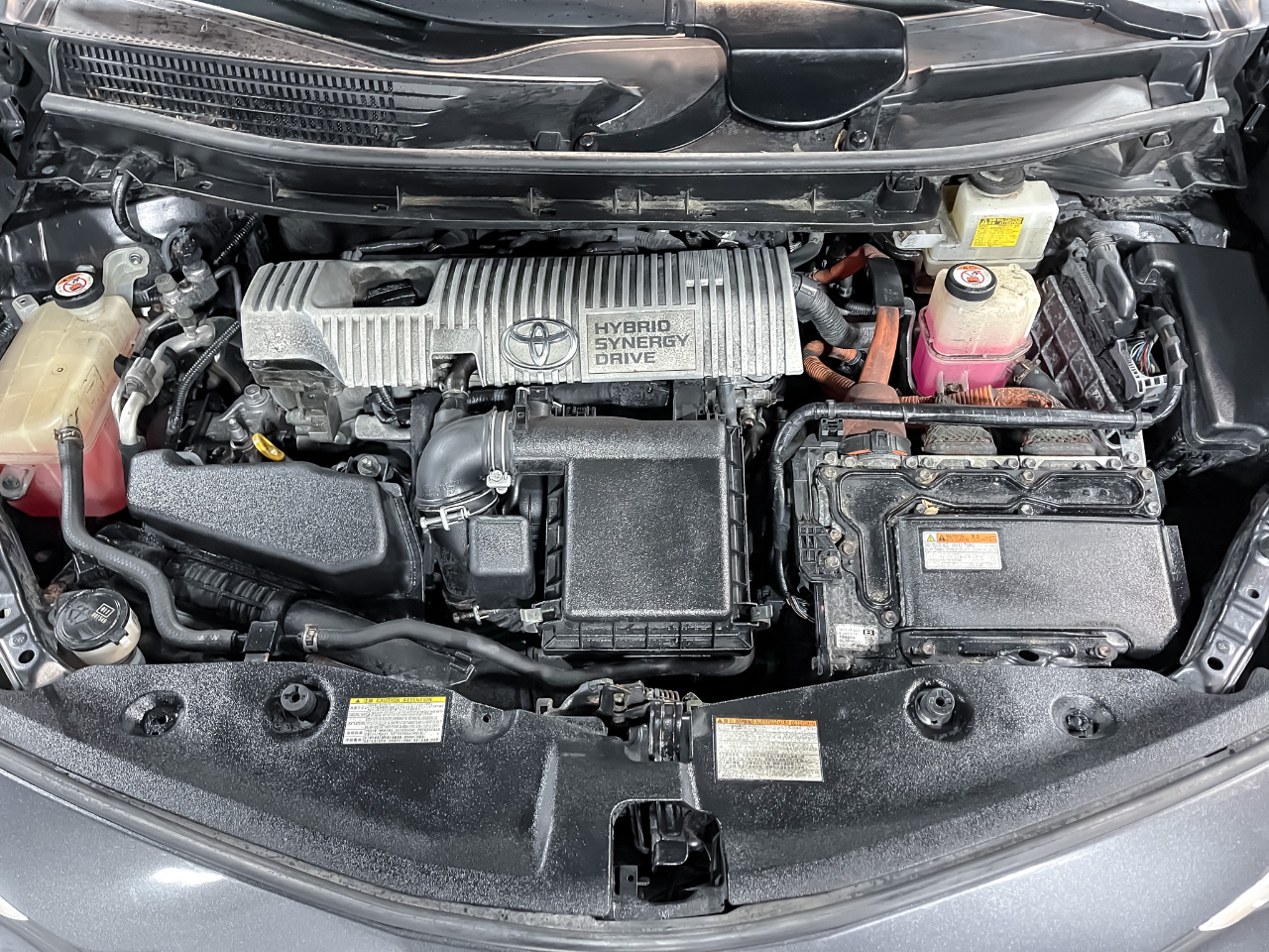 2017 Toyota Prius V Three photo 20