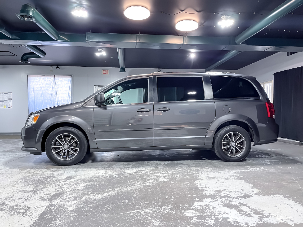 2017 Dodge Grand Caravan SXT photo 5