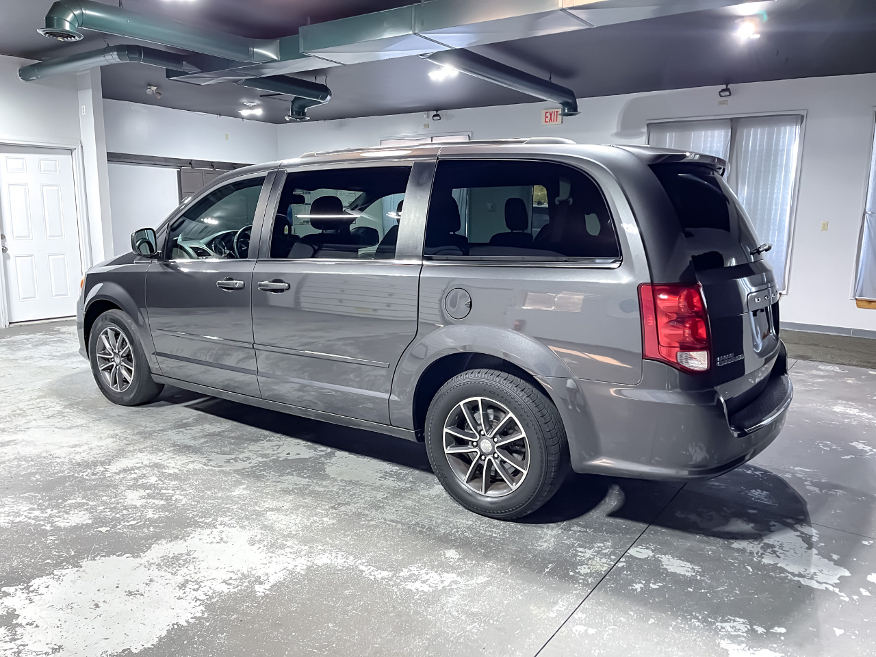 2017 Dodge Grand Caravan SXT photo 6