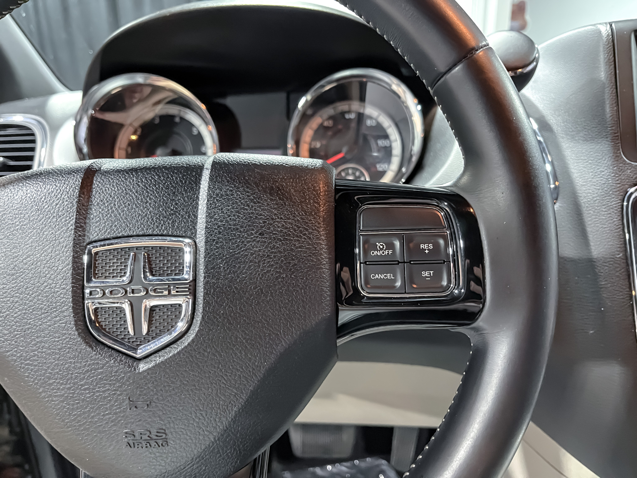 2017 Dodge Grand Caravan SXT photo 21
