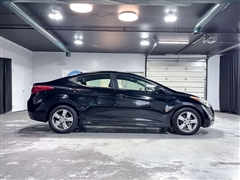2012 Hyundai Elantra  2012 Hyundai Elantra