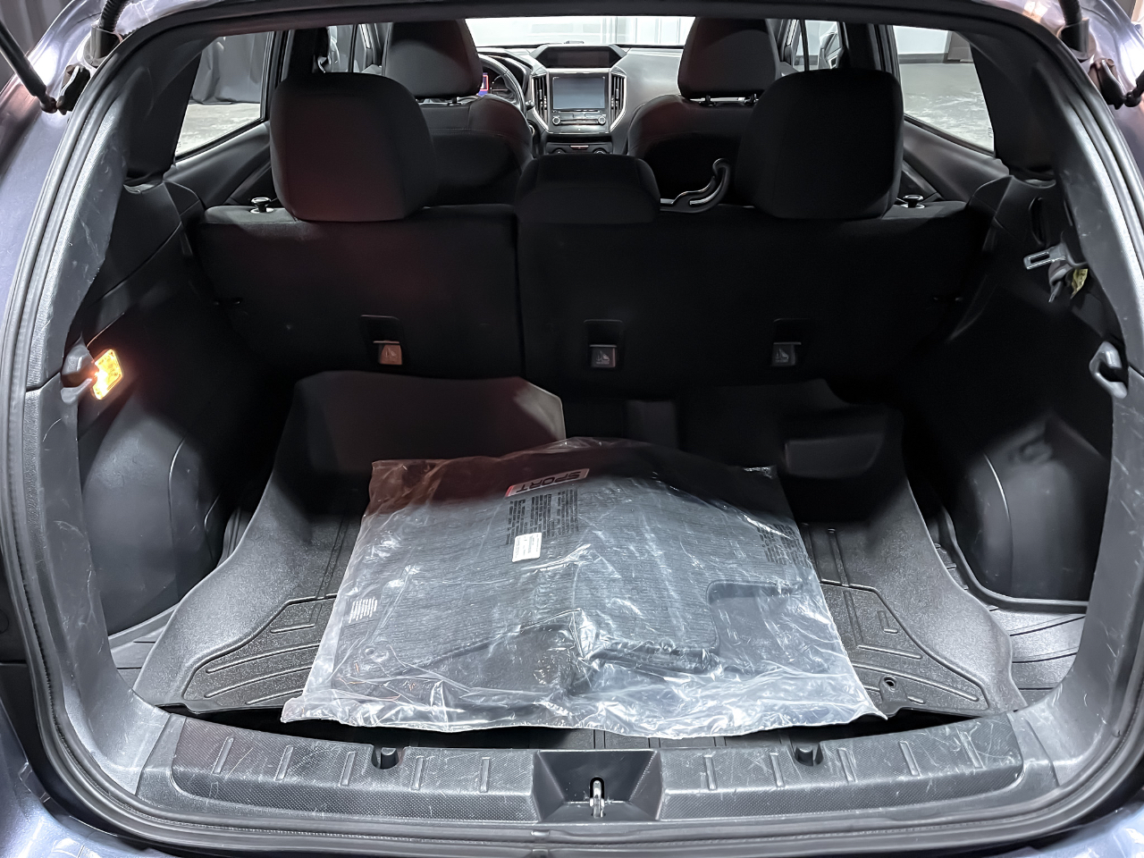 Subaru Impreza 2.0i Sport 5-door Manual 2017 Subaru Impreza 2.0i Sport 5-door Manual 2017