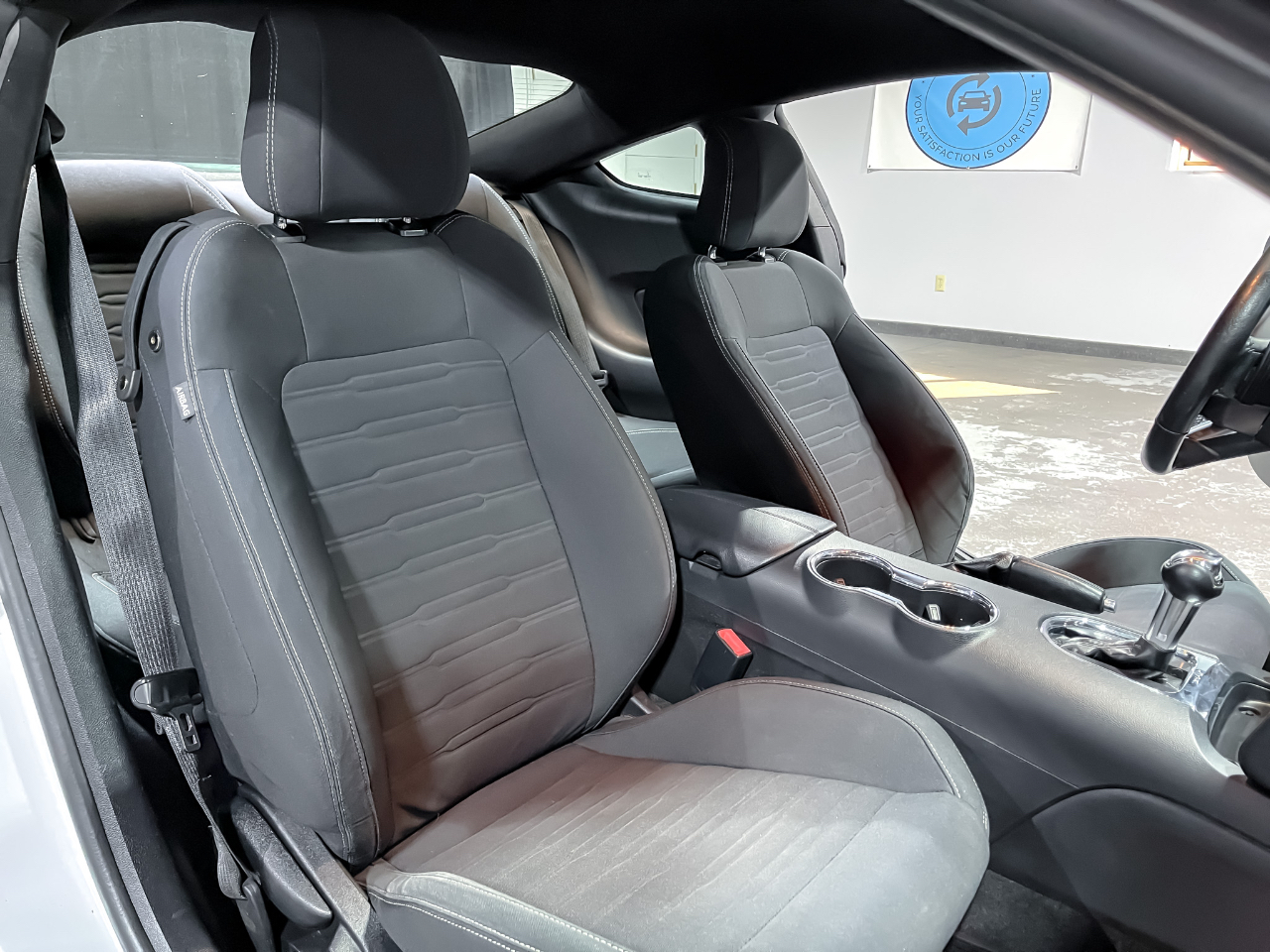 Ford Mustang EcoBoost Fastback 2017 Ford Mustang EcoBoost Fastback 2017