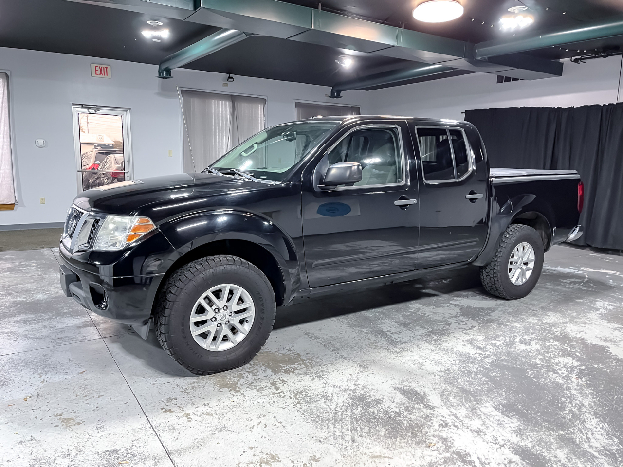 Nissan Frontier 4WD Crew Cab SWB Auto SV 2014 Nissan Frontier 4WD Crew Cab SWB Auto SV 2014