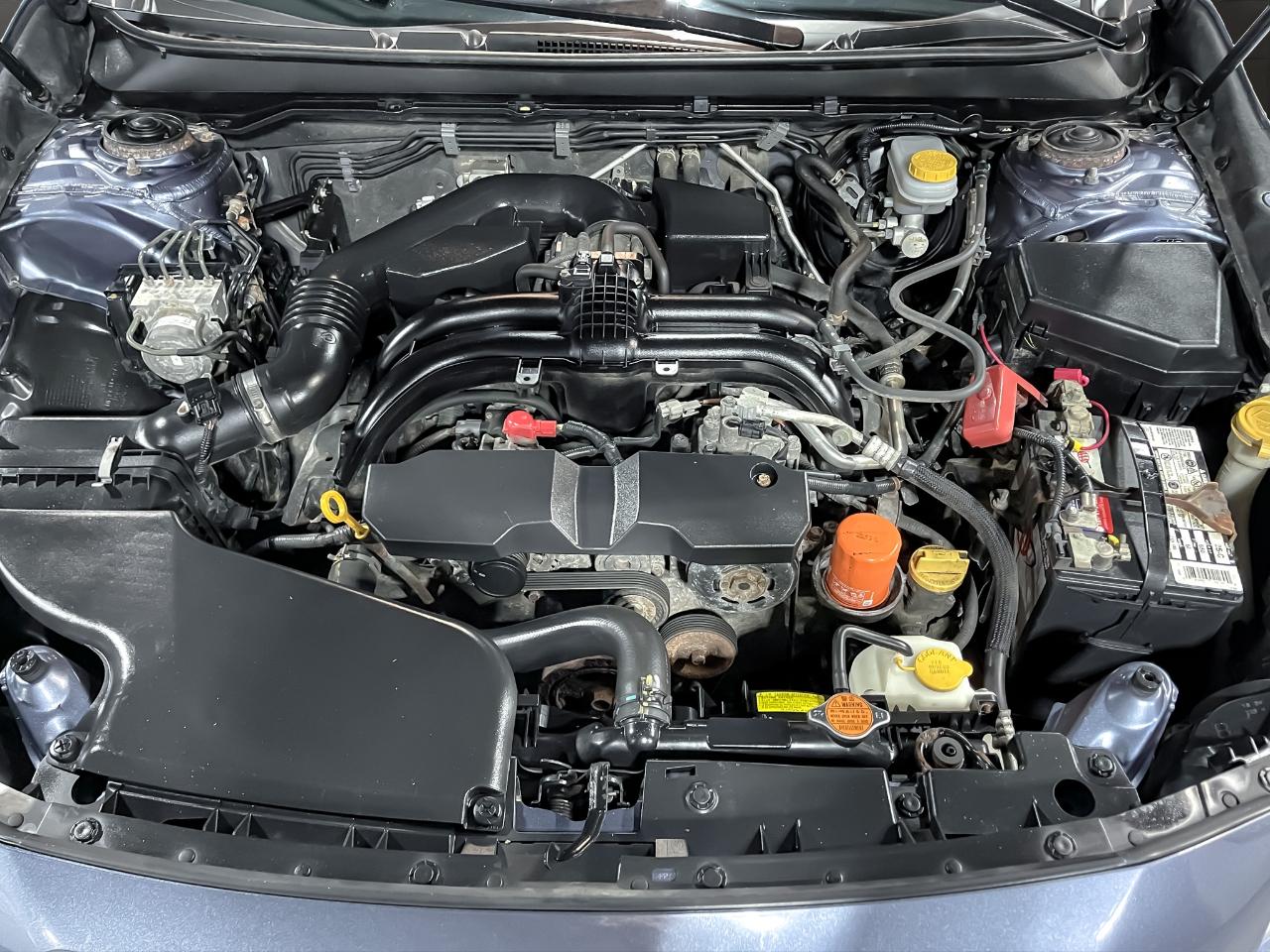 Subaru Legacy 4dr Sdn 2.5i Limited PZEV 2015