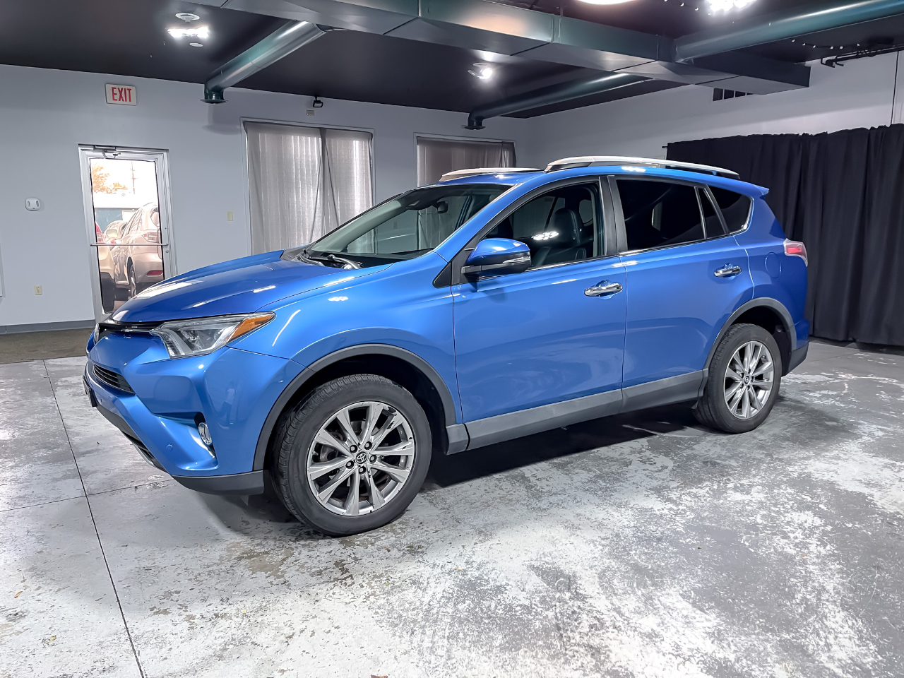 Toyota RAV4 Limited AWD (Natl) 2017 Toyota RAV4 Limited AWD (Natl) 2017