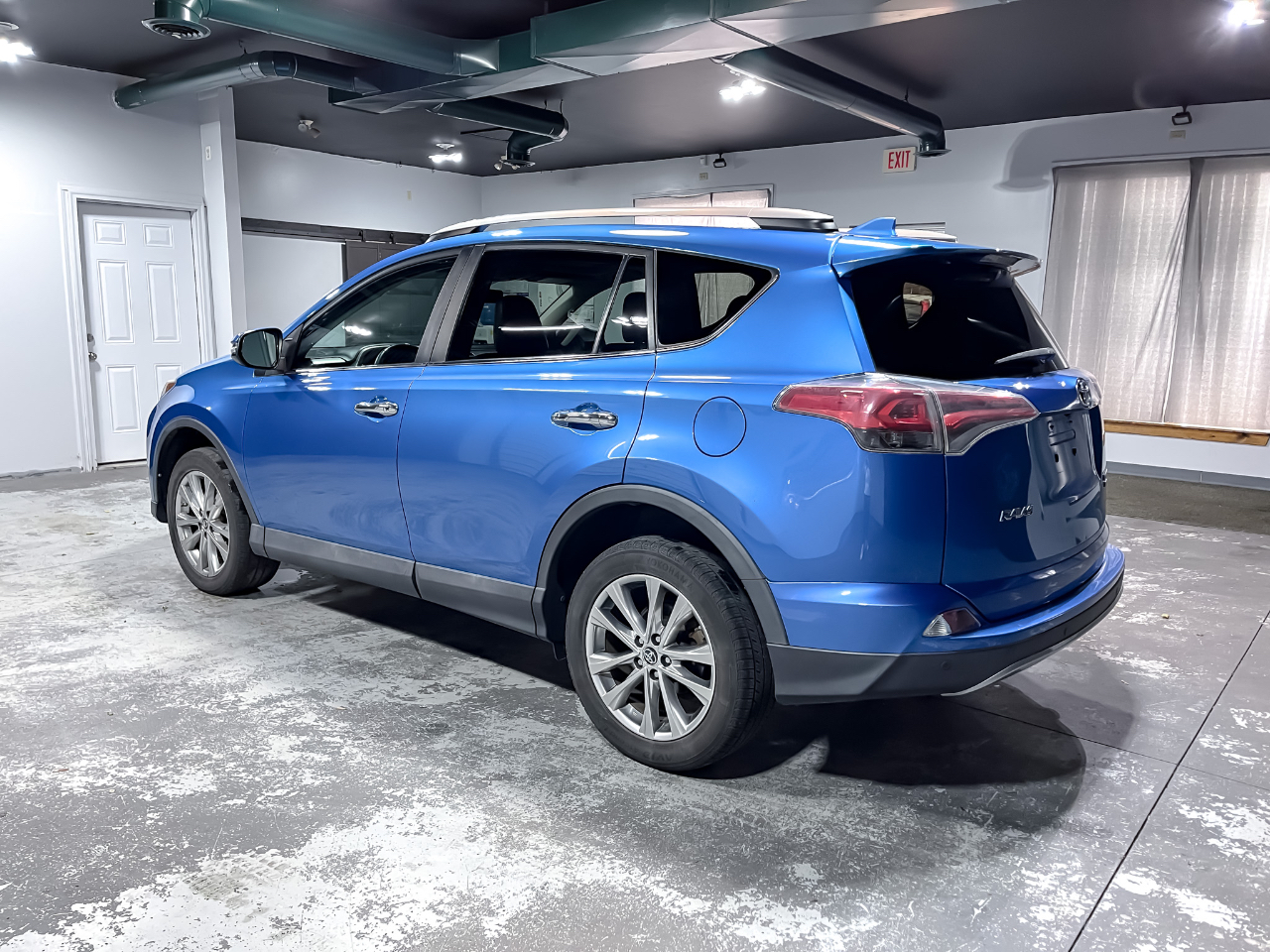 Toyota RAV4 Limited AWD (Natl) 2017 Toyota RAV4 Limited AWD (Natl) 2017