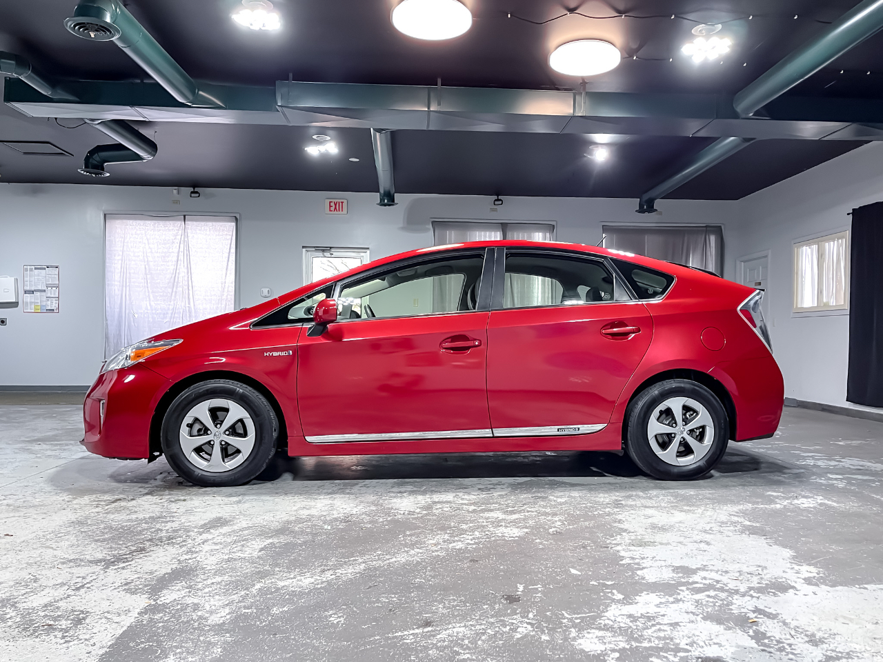 Toyota Prius 5dr HB Three (Natl) 2014 Toyota Prius 5dr HB Three (Natl) 2014
