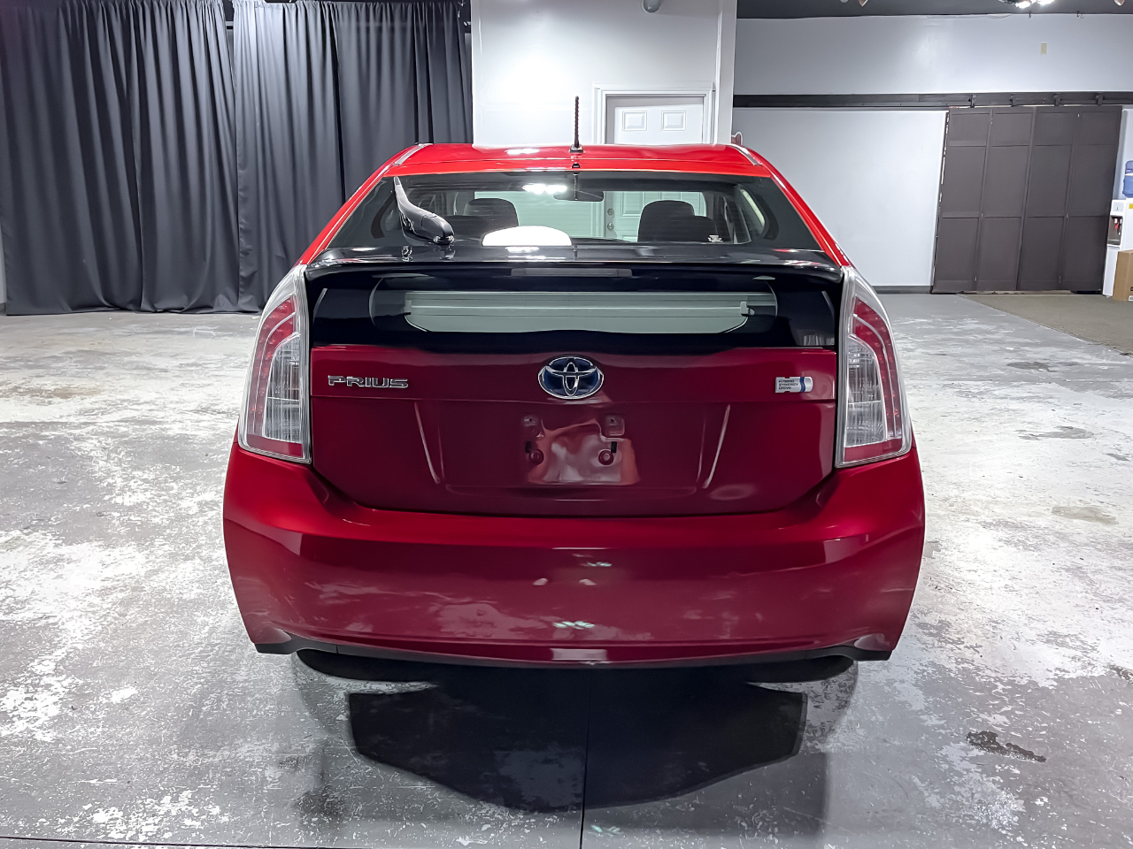 Toyota Prius 5dr HB Three (Natl) 2014 Toyota Prius 5dr HB Three (Natl) 2014