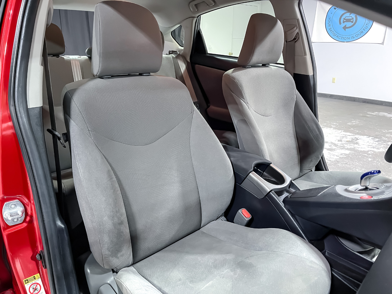 Toyota Prius 5dr HB Three (Natl) 2014 Toyota Prius 5dr HB Three (Natl) 2014
