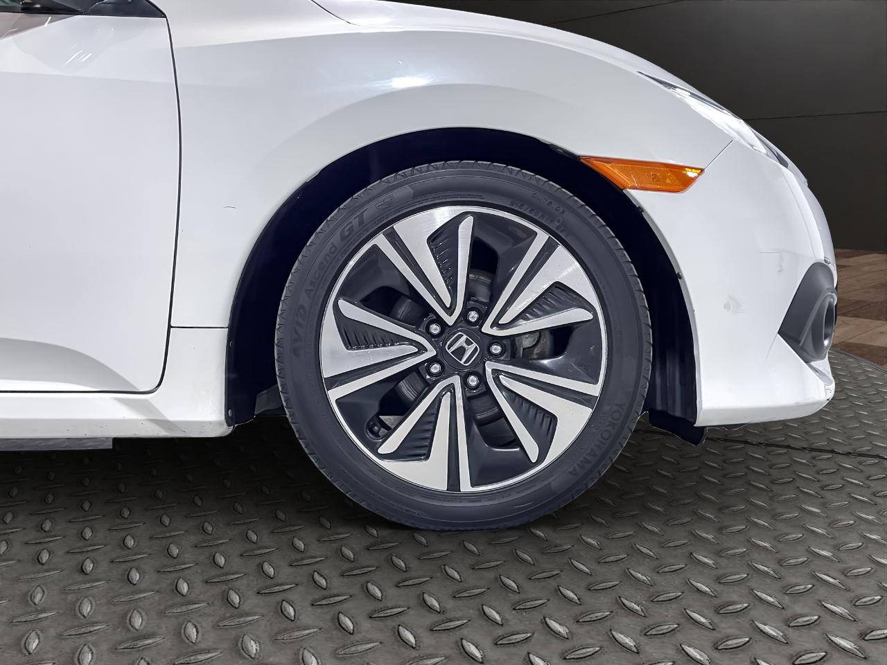 Honda Civic Sedan 4dr CVT EX-T 2016