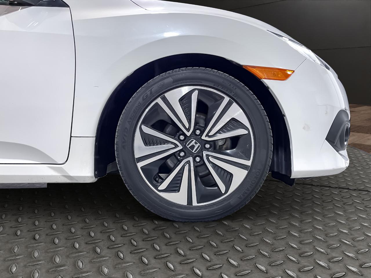 Honda Civic Sedan 4dr CVT EX-T 2016