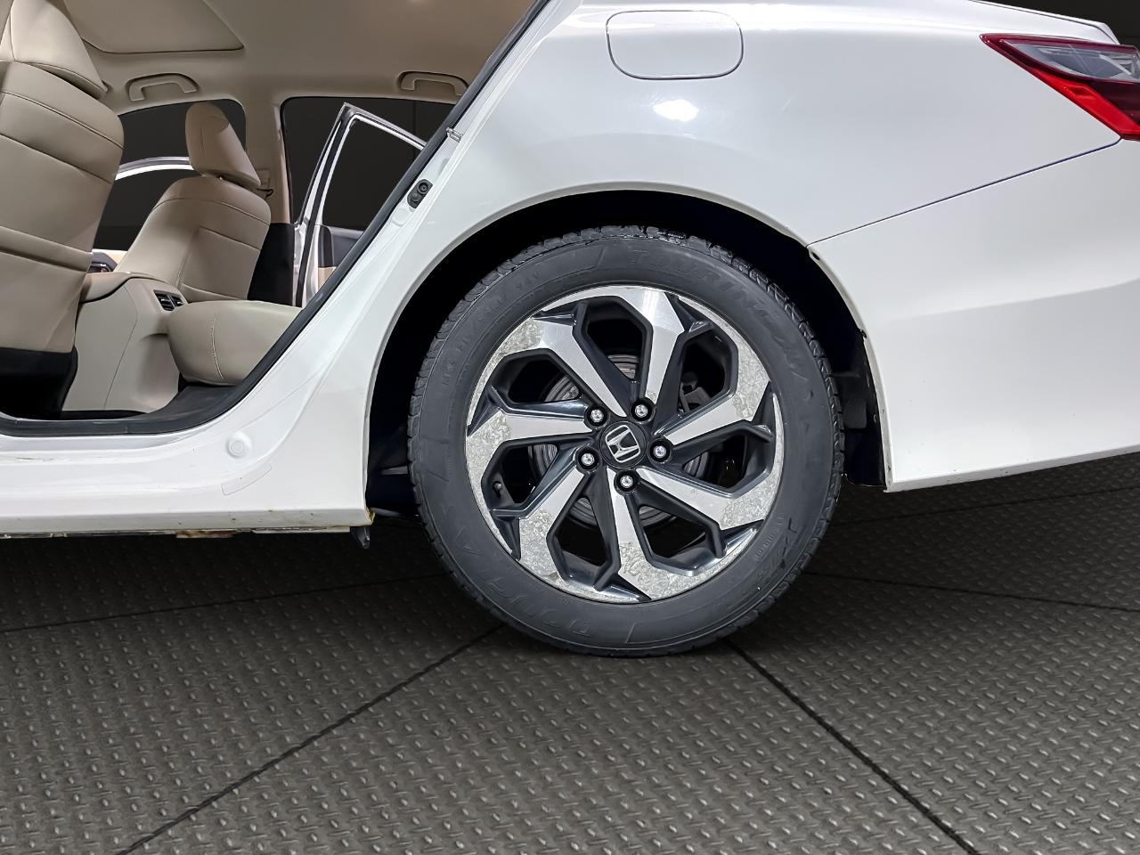 Honda Accord Sedan 4dr I4 CVT EX-L 2016