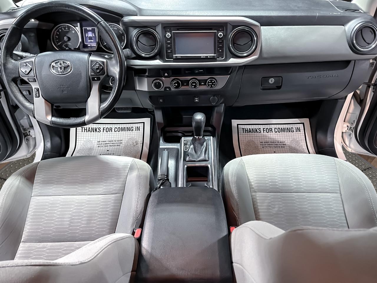 Toyota Tacoma TRD Off Road Double Cab 5' Bed V6 4x4 AT (Natl) 2017