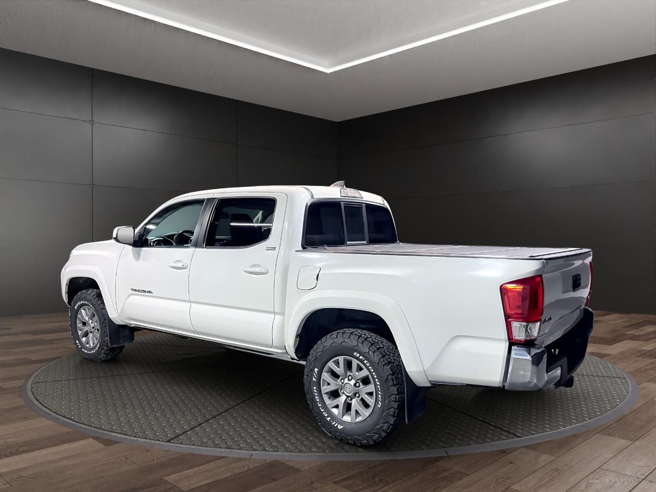 Toyota Tacoma SR5 Double Cab V6 2017