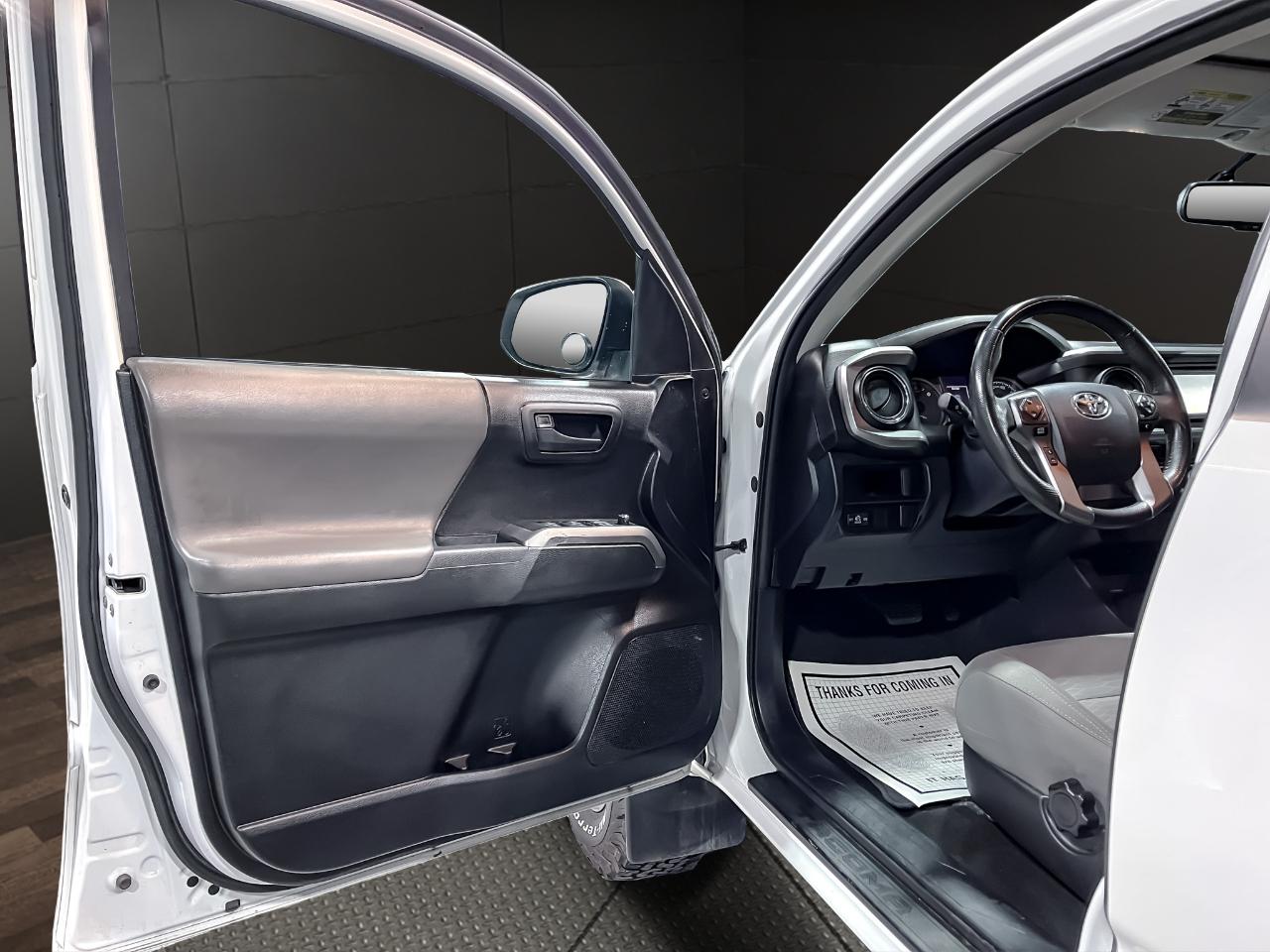 Toyota Tacoma SR5 Double Cab V6 2017