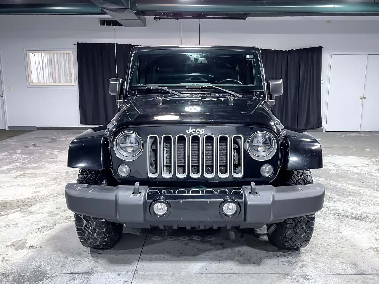 Jeep Wrangler Unlimited 4WD 4dr Sahara 2016