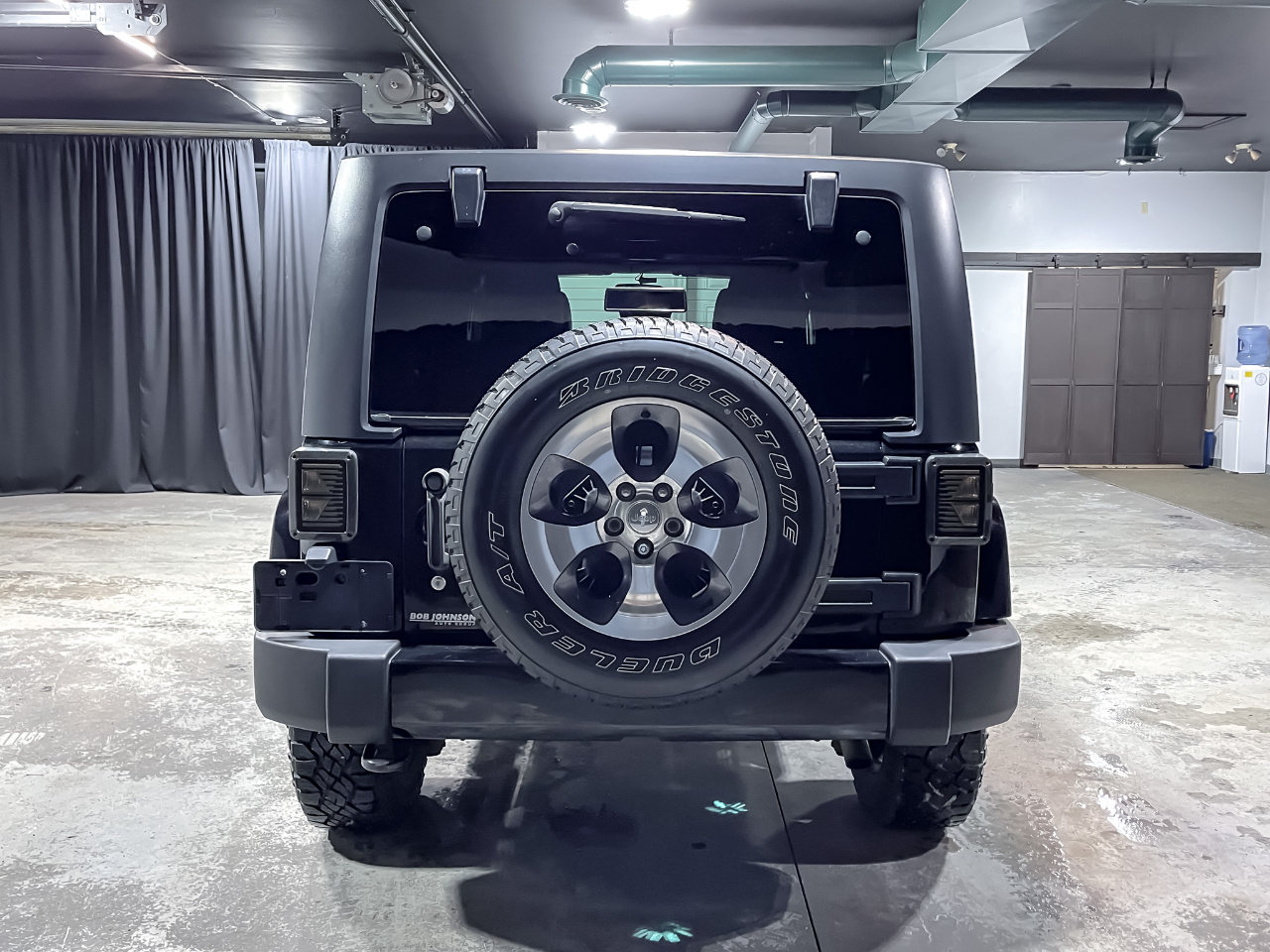 Jeep Wrangler Unlimited 4WD 4dr Sahara 2016